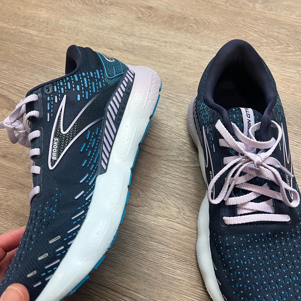 Brooks Women's Navy and Teal Sneakers - Picture 2 of 4